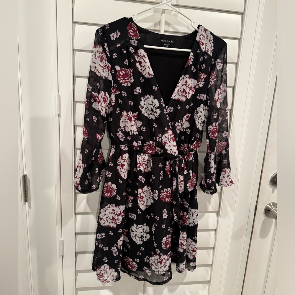 Long sleeve black white maroon dress - size M